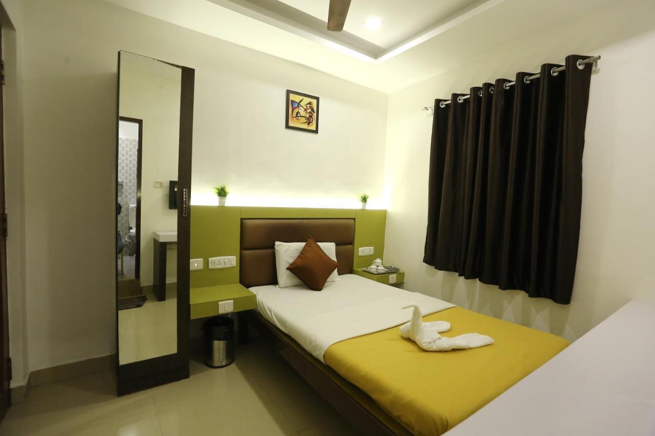 Gm Residency Hotell Chennai Exteriör bild